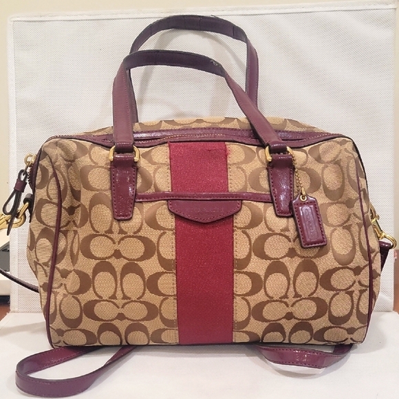 COACH SIGNATURE "C" CROSSBODY TAN & BURGANDY HANDBAG - Picture 1 of 9